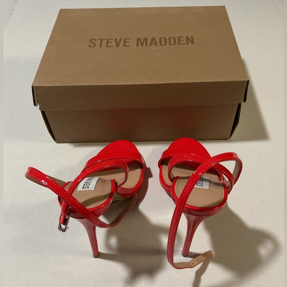 Steve Madden - Wafer 5.5 Cherry Red Patent Leather Strappy Stiletto- NWT - Picture 4 of 6